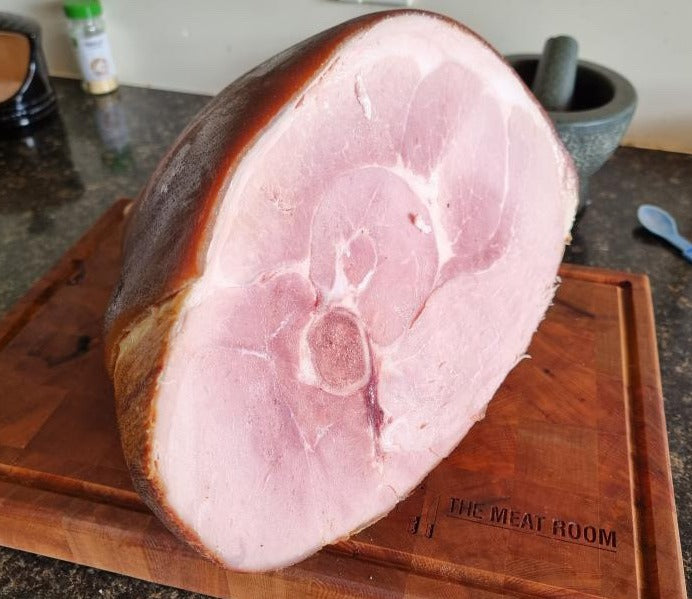 Baked Ham with Pineapple & Rum Glaze